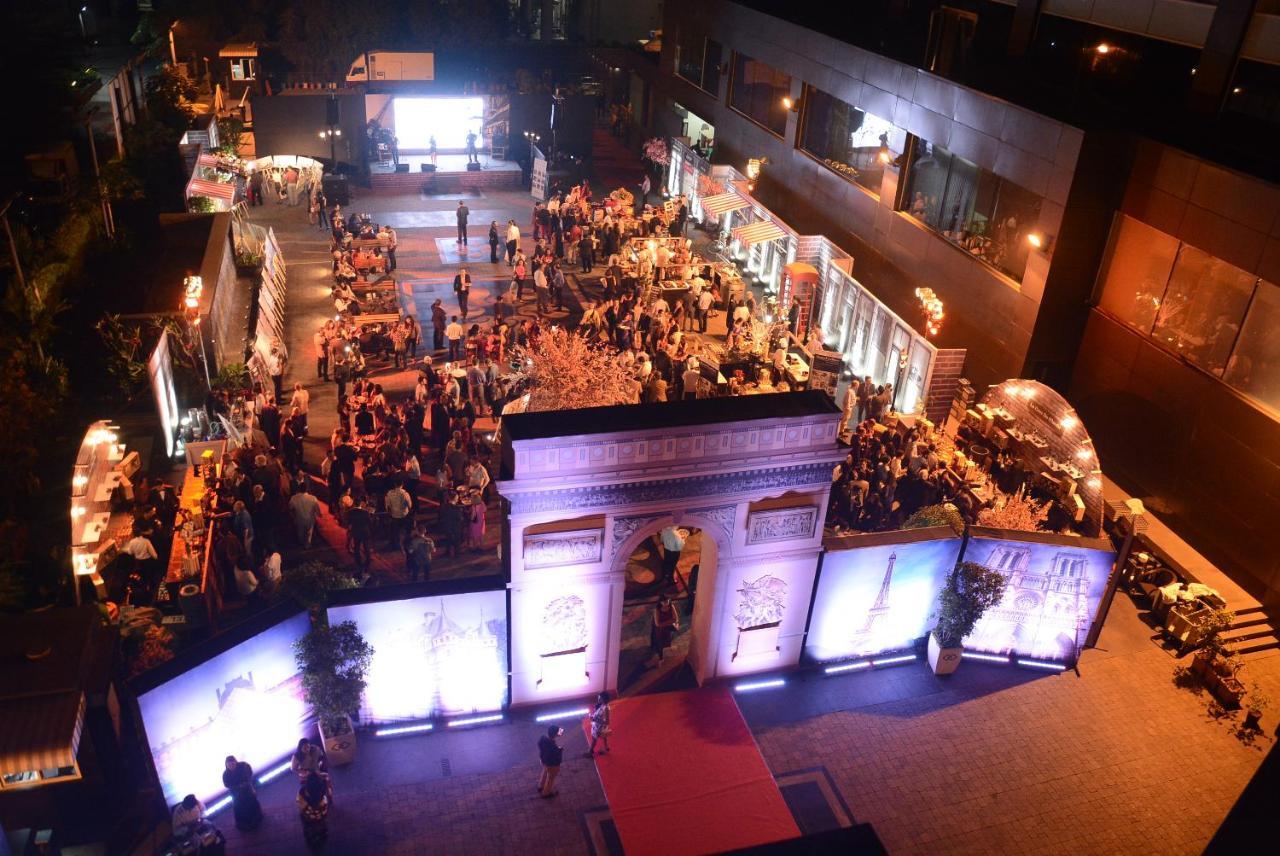 Sofitel Mumbai Bkc Bombaim Exterior foto The 2008 Cannes Film Festival